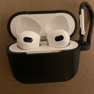 Used apple Airpods 3rd generation